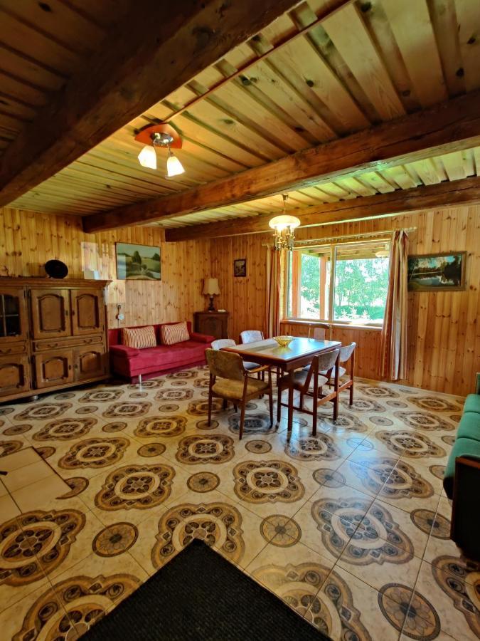 Zalioji Villa Paduyelis Exteriör bild