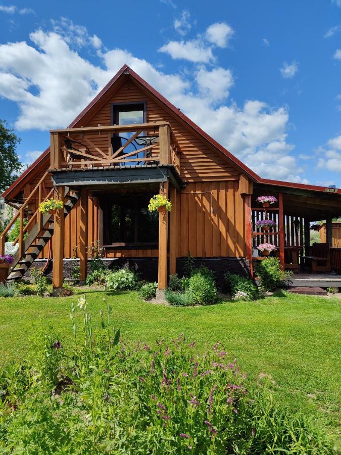 Zalioji Villa Paduyelis Exteriör bild